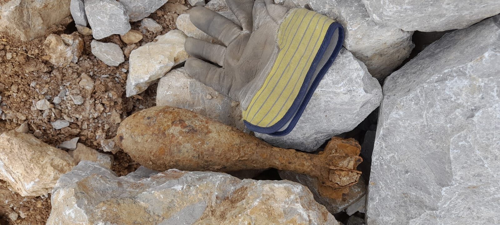 O bomba din cel de-al Doilea Război Mondial a fost descoperita in cariera de calcare de la Tetchea