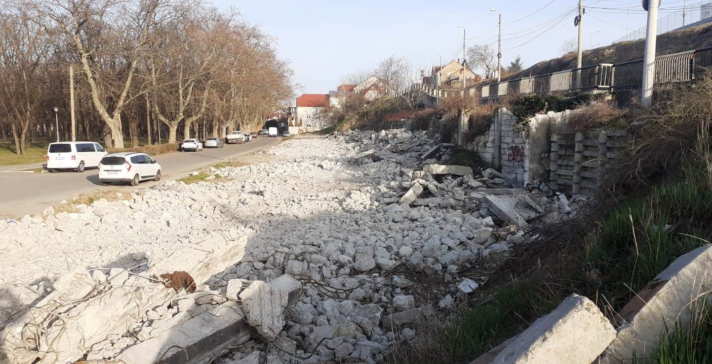 Două oferte pentru construirea unei noi parcari in vecinătatea Parcului I.C. Brătianu