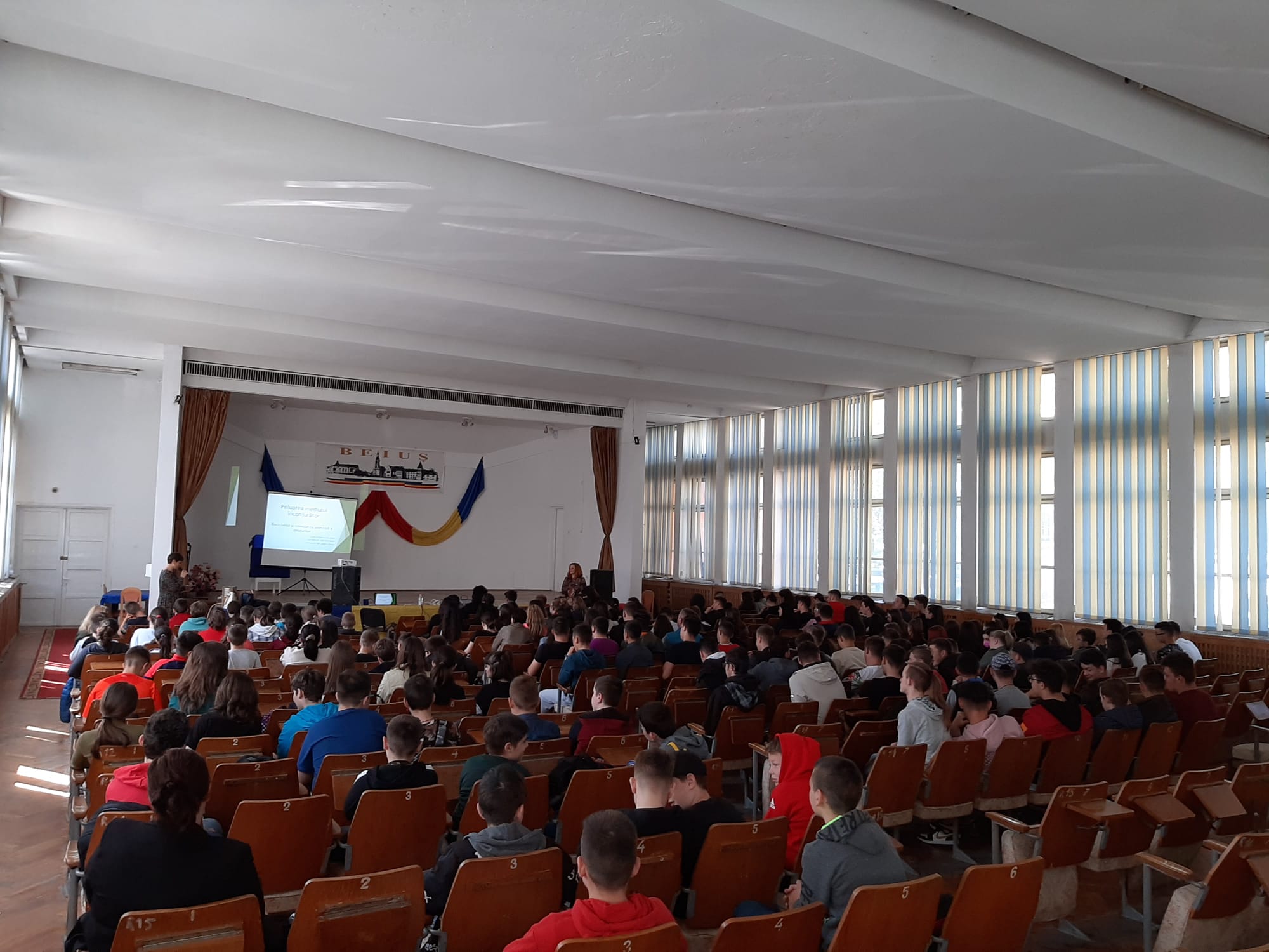 Campania “Curatam Romania” continua pana la sfarsitul lunii mai.