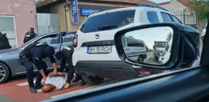 Un barbat, urmarit national pentru inselaciune, prins ca-n filme pe Calea Clujului, de politistii oradeni