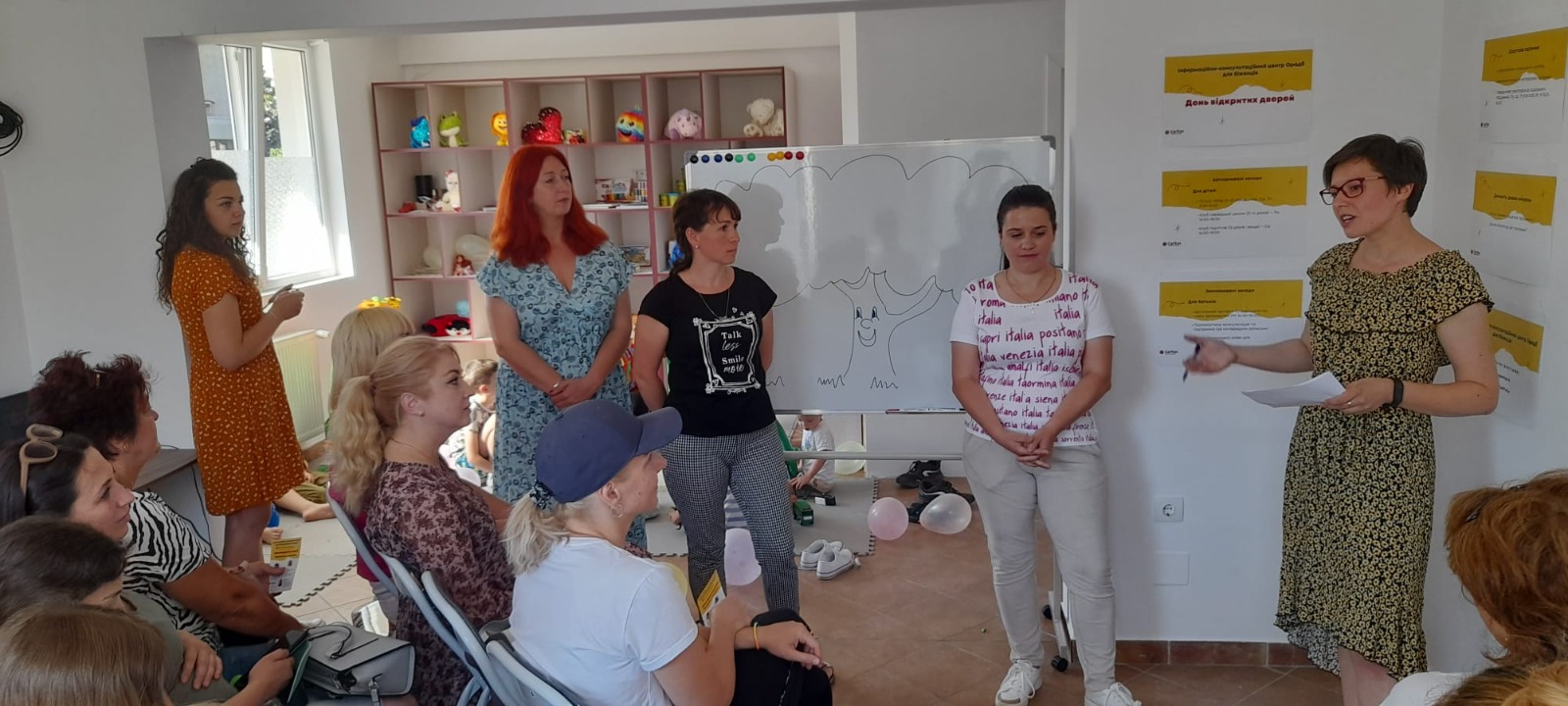 FOTO | Profesioniști ucraineni oferă servicii de sprijin refugiaților cu ajutorul Caritas Eparhial