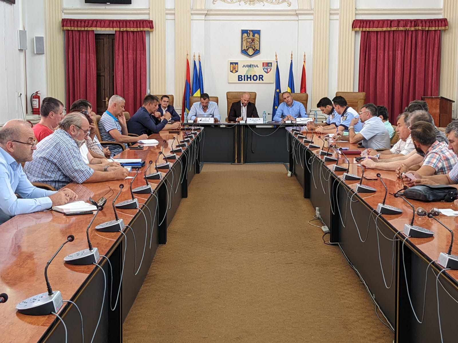 Intalnire de lucru intre reprezentanti scolilor de soferi din judet si prefectura Dumitru Tiplea. Cu ce propuneri au venit acestia