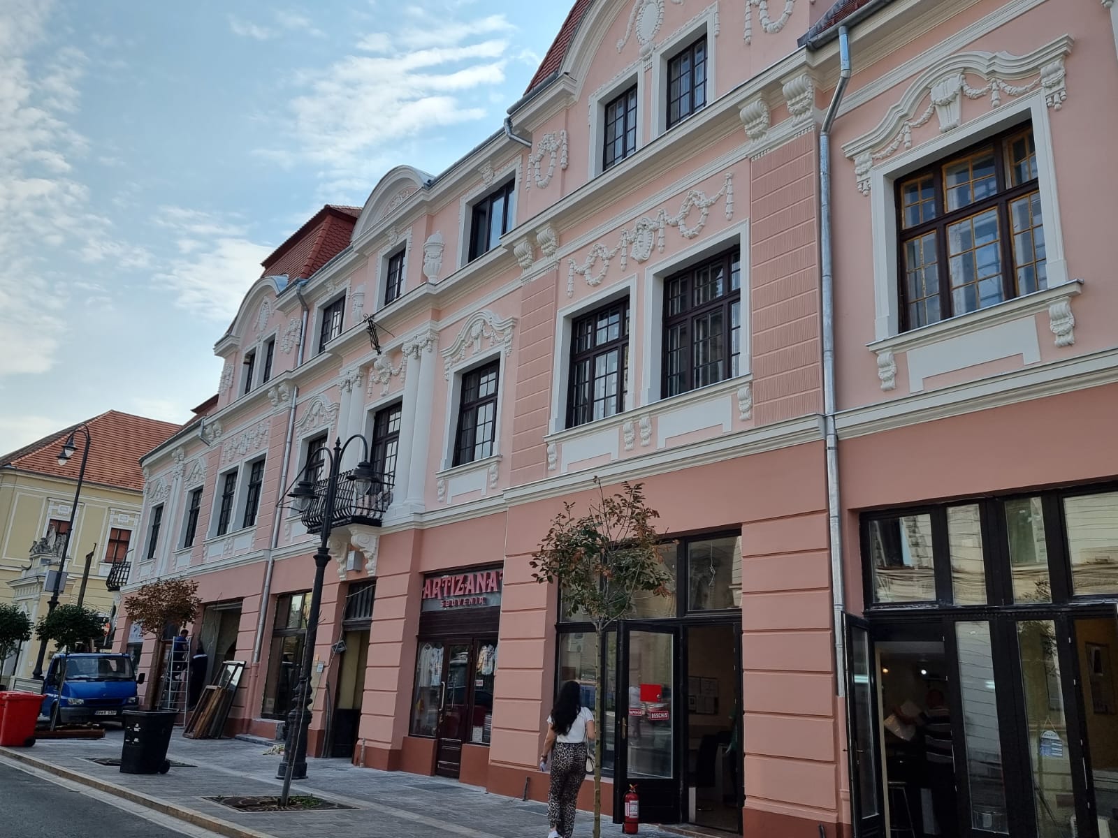 FOTO | Palatul Klobusitzky, situat pe strada Republicii, nr.31, în Oradea, a fost reabilitat