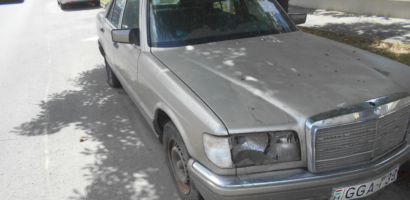 Cunoasteti proprietarul? Autovehicul, marca Mercedes, inmatriculat in Ungaria, considerat abandonat, ridicat de pe domeniul public