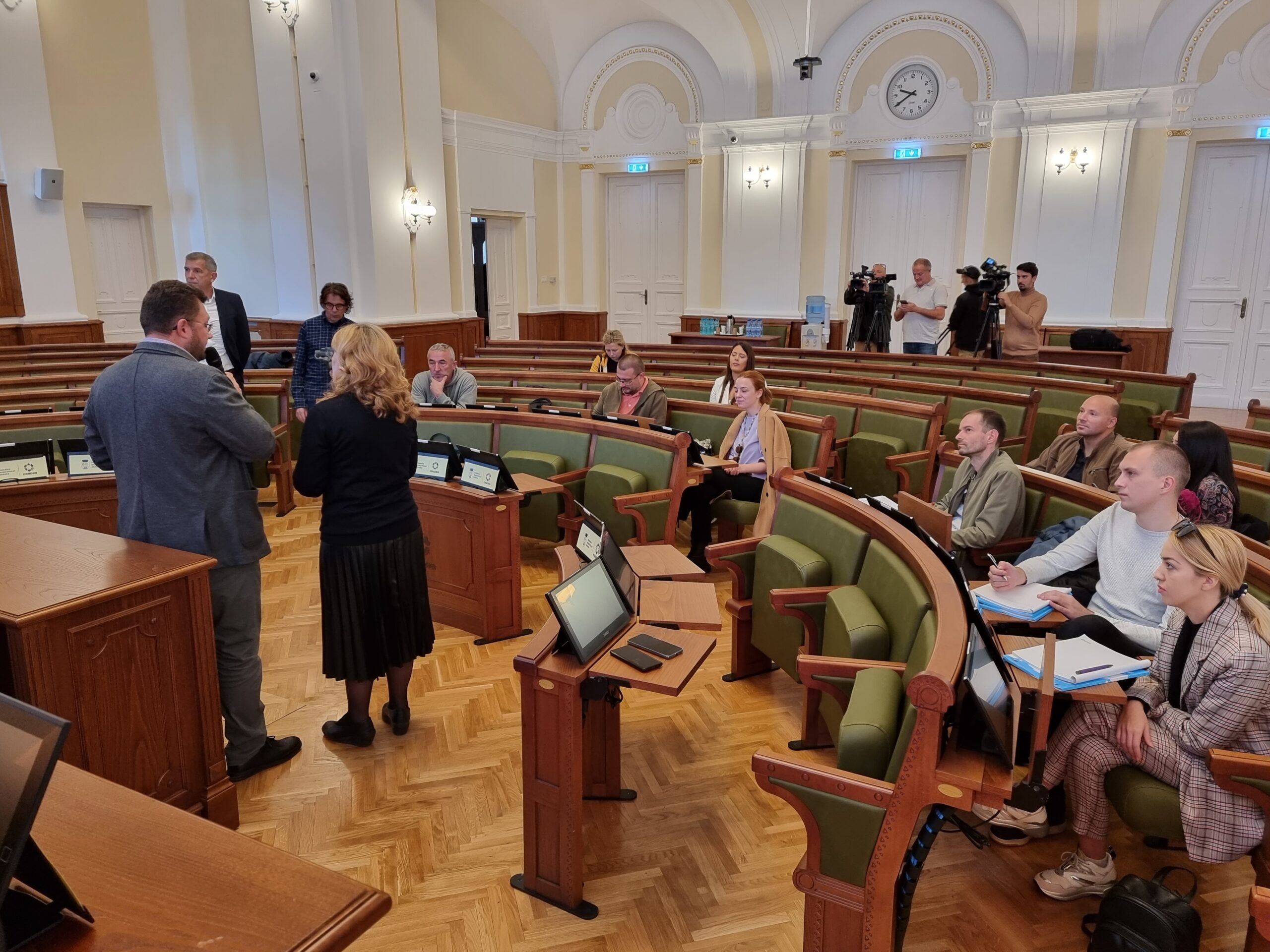 Jurnalisti sarbi in vizita la Oradea, interesati de cum s-a dezvoltat orasul cu fonduri europene