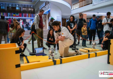 Galerie FOTO | Echipa Universității din Oradea a câștigat patru premii la cel mai important concurs de robotică din România – „Robochallenge”