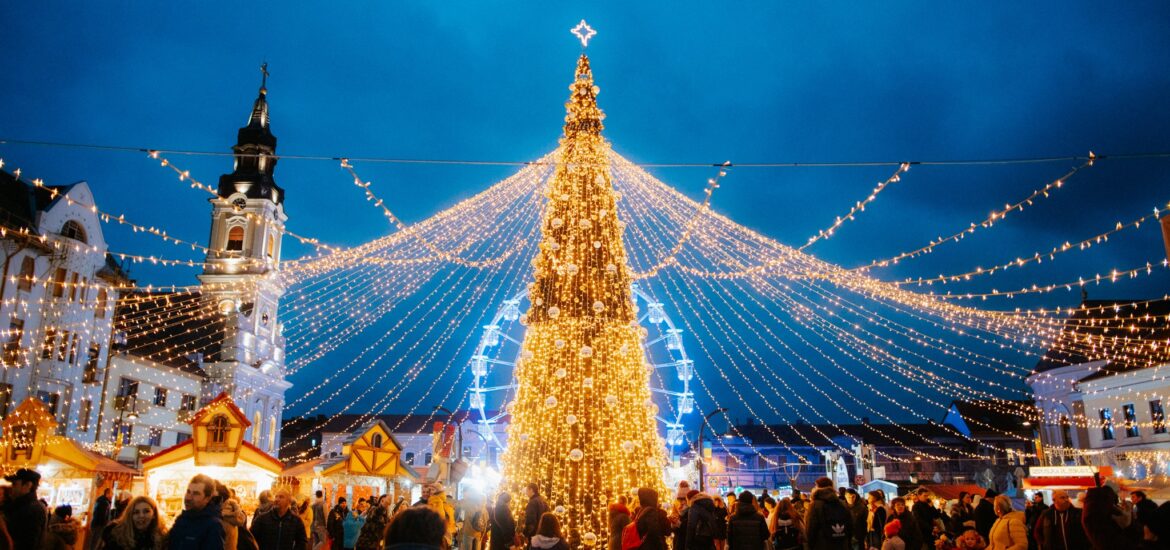 Targul de Craciun Oradea 2022 se va desfasura in perioada 2-26 decembrie in Piata Unirii
