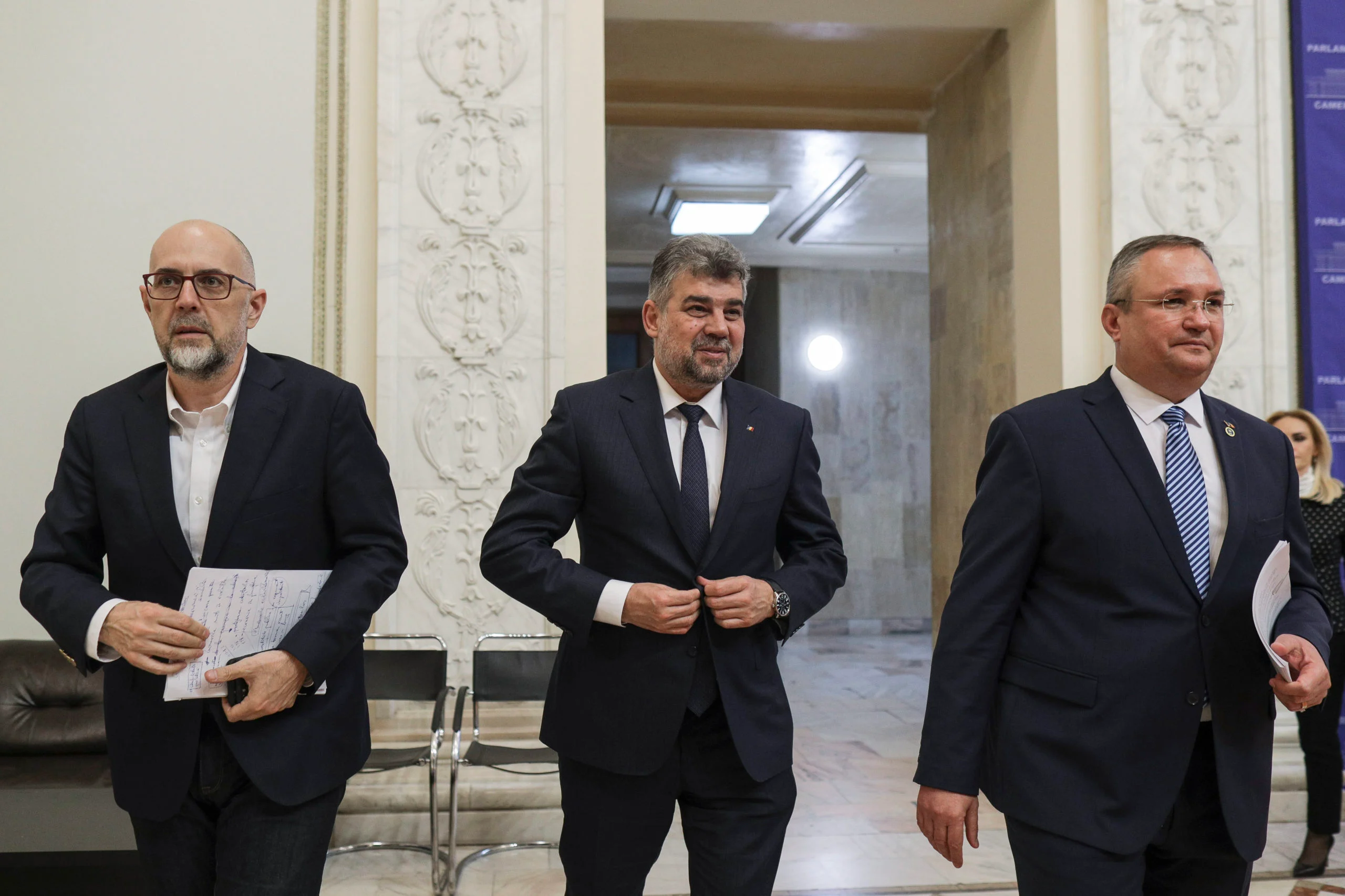 Coalitia de guvernare a anuntat, in aceasta seara, cu cat va creste punctul de pensie din 2023. Ce alte masuri sociale au stabilit acestia