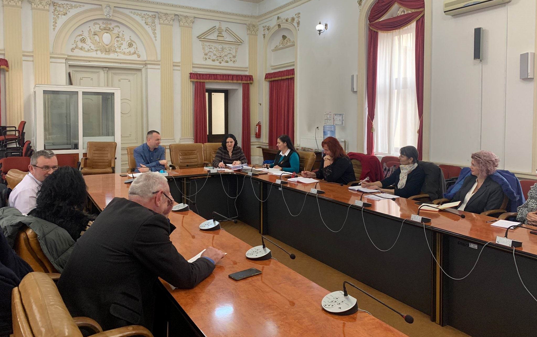 Prefectul Tiplea le cere primarilor sa creasca transparenta informatiilor de ordin administrativ