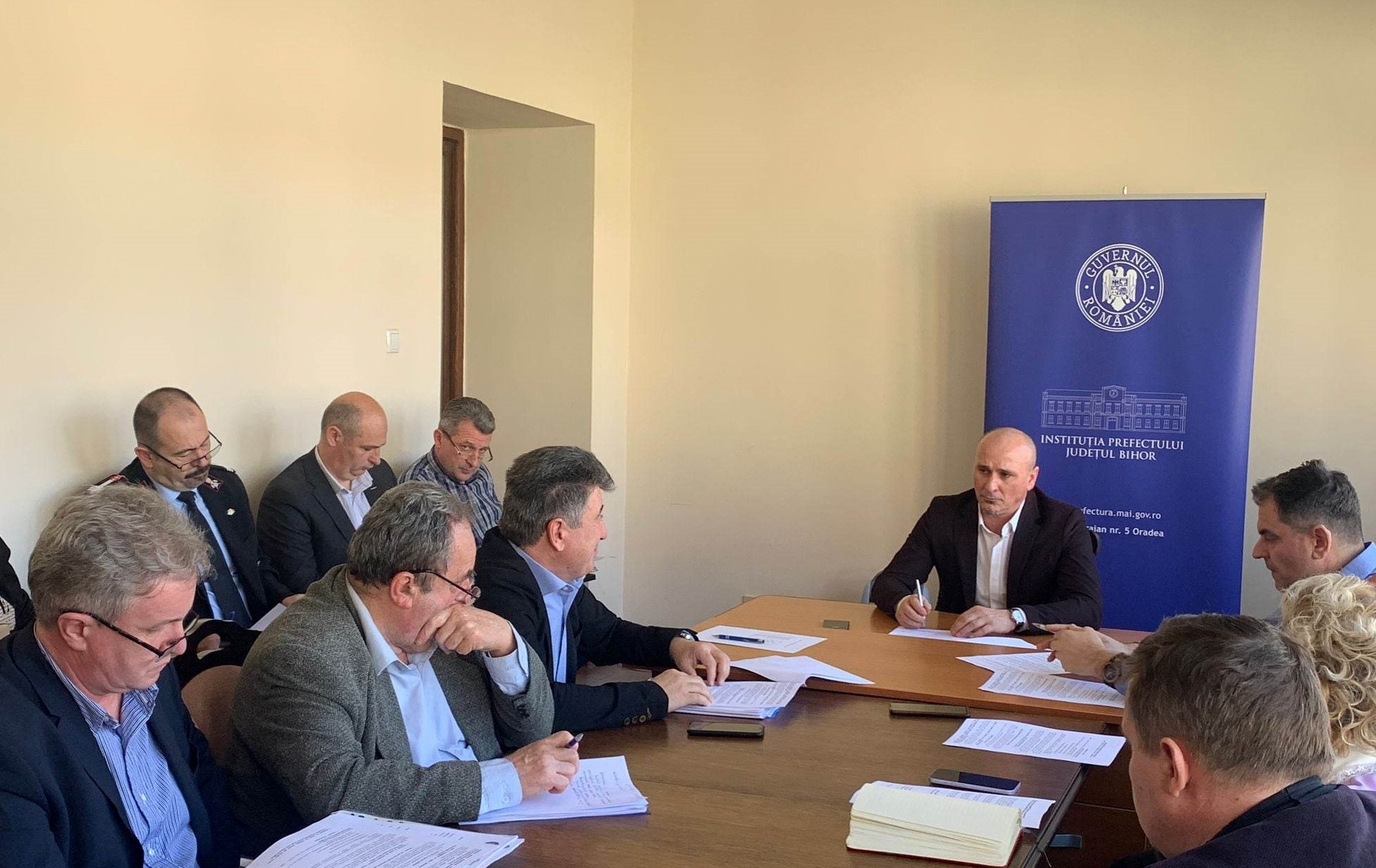 Prefectul Tiplea a cerut ANSV sa combata transportul ilegal de animale vii prin vamile din Bihor. “Trebuie sa sprijinim antreprenorii care lucreaza legal”