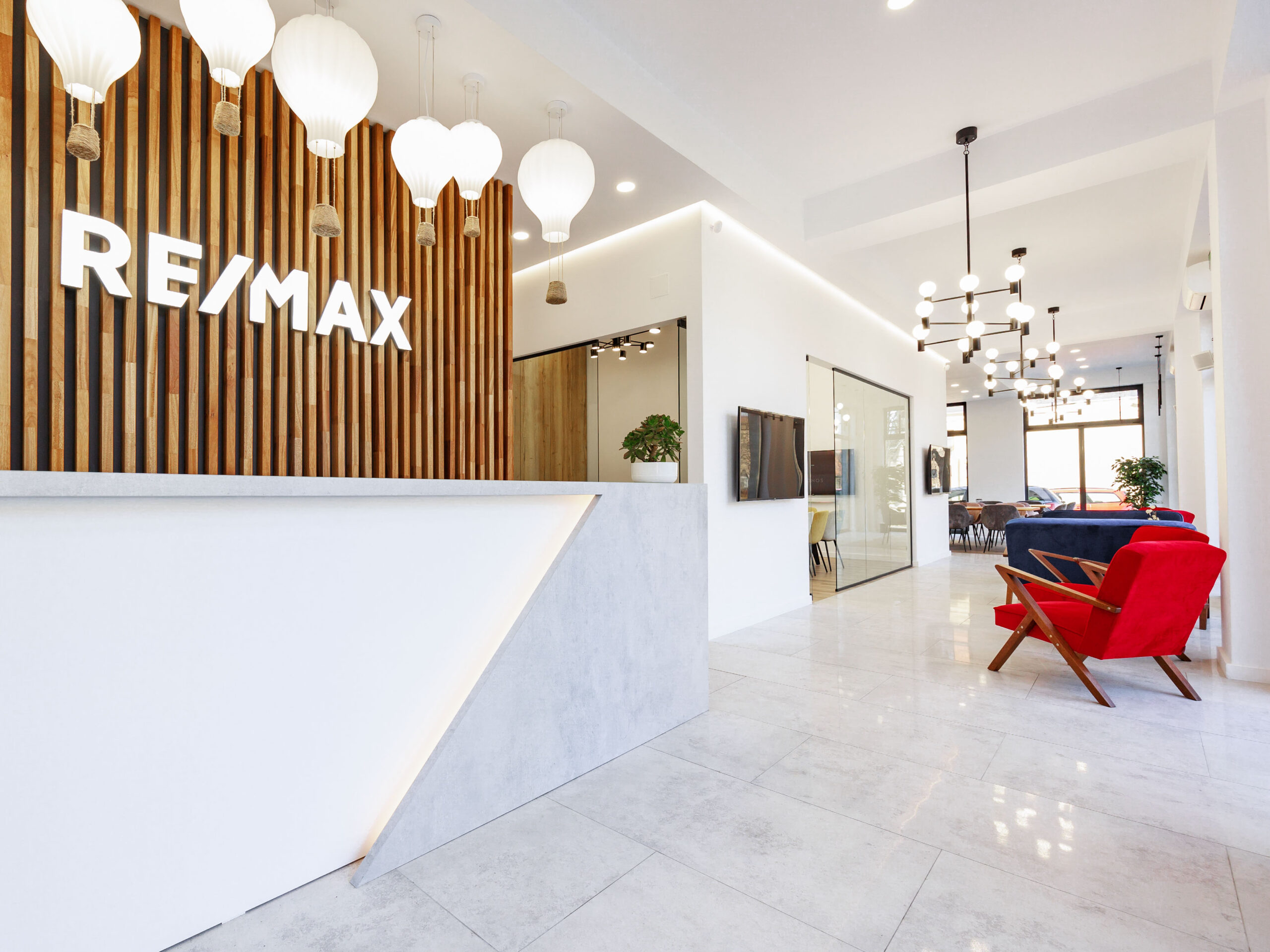 O agentie imobiliara din Oradea a intrat în finala premiilor Imobiliare.ro Awards 2023