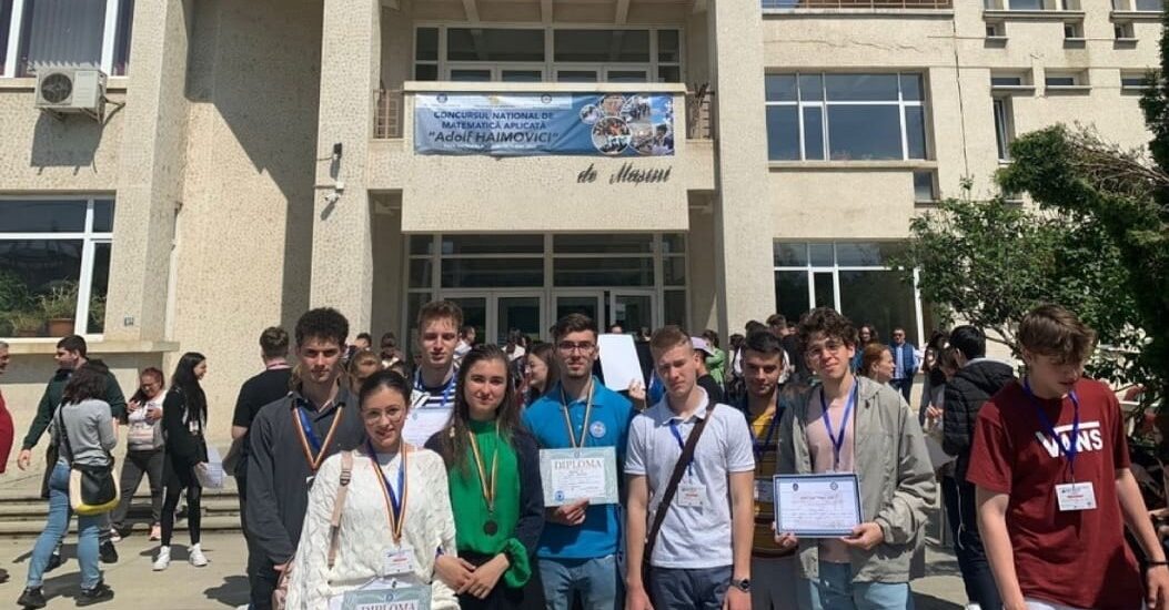 Elevii bihoreni s-au intors de la Iasi cu 6 premii la Concursul Național de Matematică Aplicată „Adolf Haimovici”