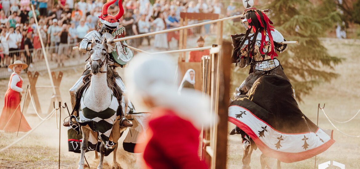 Premiera europeana la Festivalul Medieval din Oradea – Campionatul Mondial de Turnir cu lance solidă