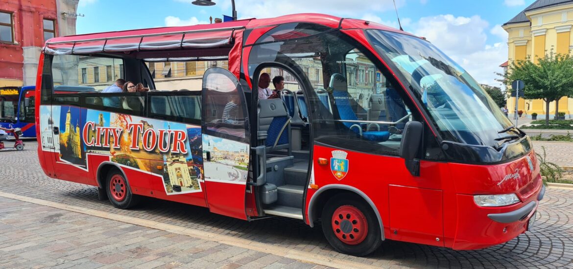 Autobuzul Turistic va circula in weekend si marti, 15 august 2023