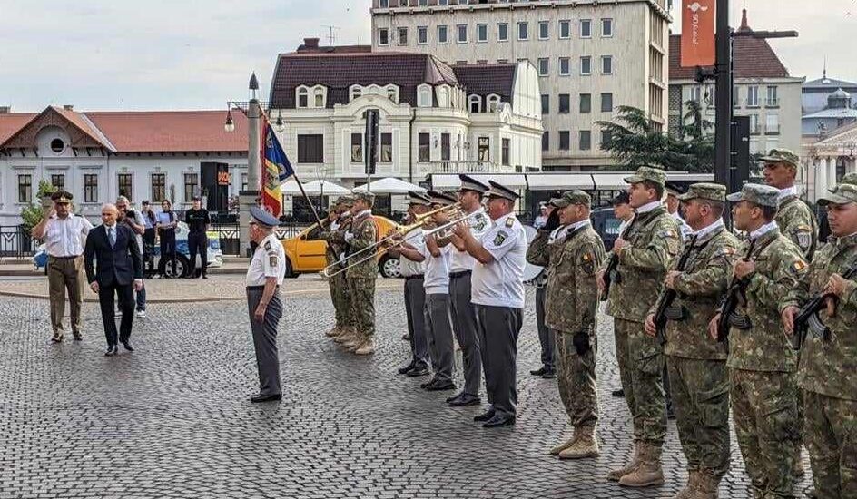 Prefectura Bihor organizeaza maine o ceremonie militara cu ocazia Zilei Imnului National