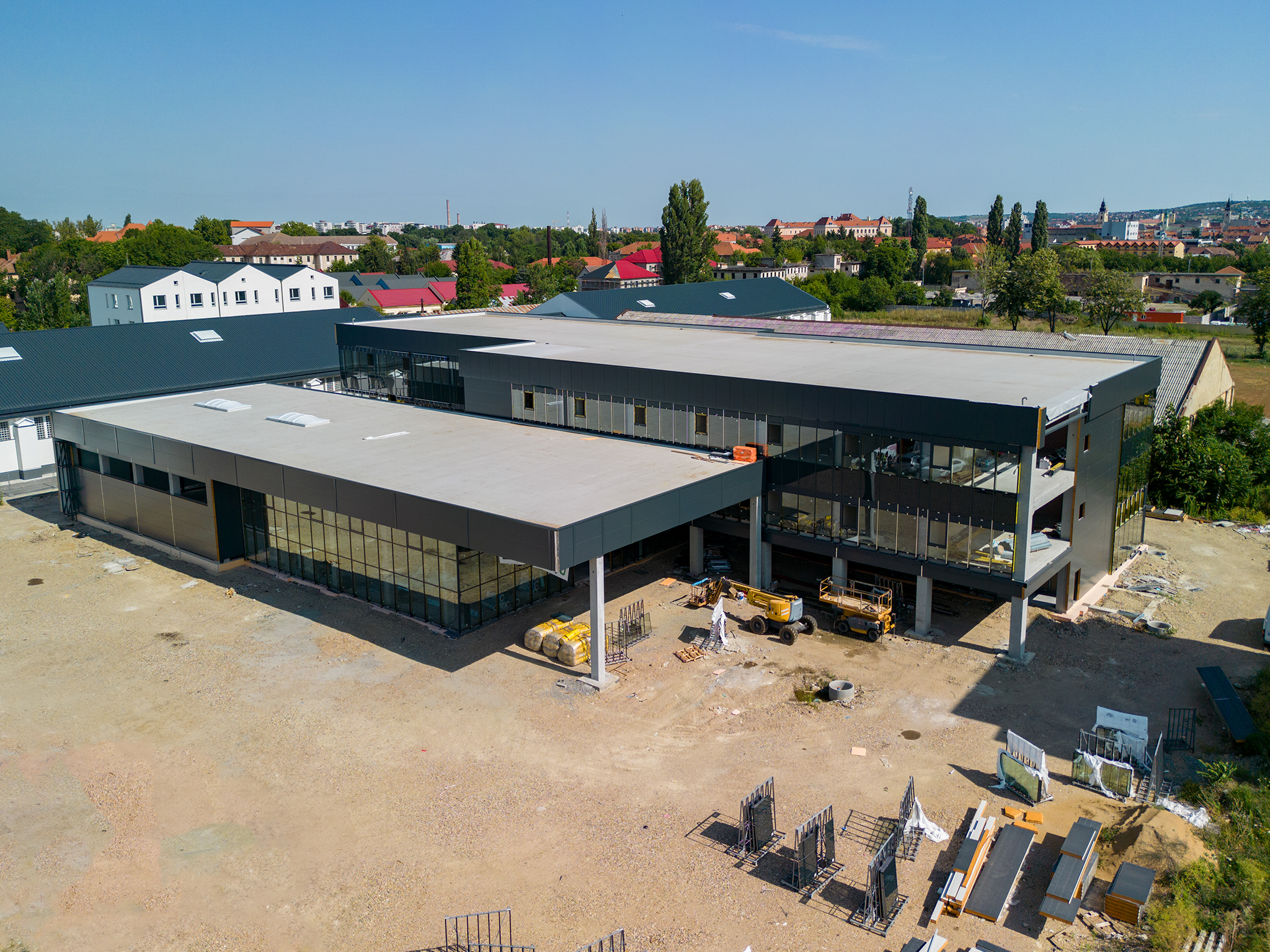Foto – Video | Lucrarile la Parcul Stiintific si Tehnologic din Oradea au ajuns la un stadiu fizic de 75%