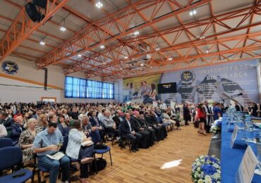 Foto | Ceremonia deschiderii noului an de învățământ la Universitatea din Oradea: „Universitatea, o cetate într-o cetate, Oradea”