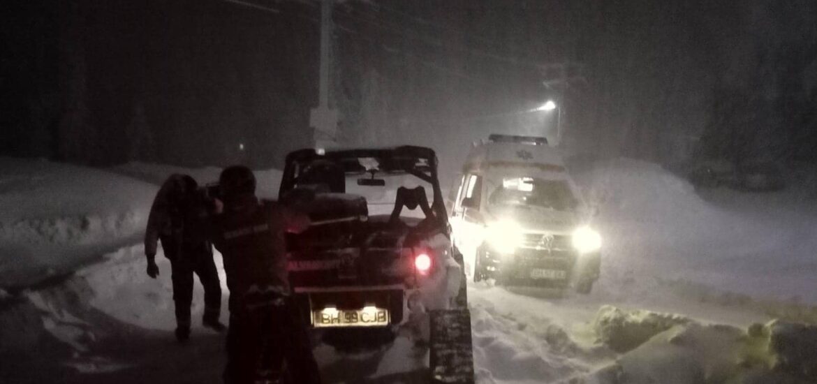Salvamontistii bihoreni au reusit sa gaseasca 2 turisti rataciti pe munte in zona Stana de Vale, in conditii de ger si ninsoare