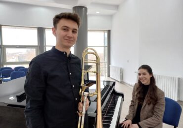 Doi studenti oradeni, premiati international la un important concurs muzical desfășurat la Budapesta