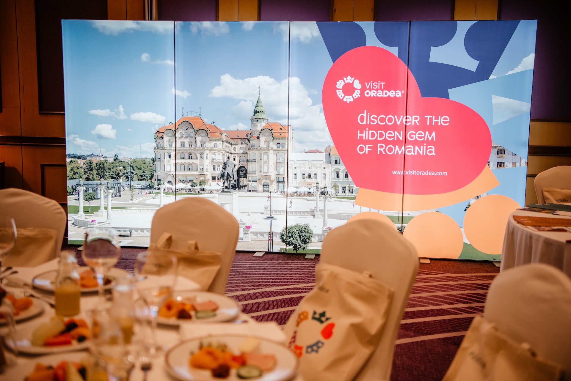 Oradea se promoveaza la Varsovia