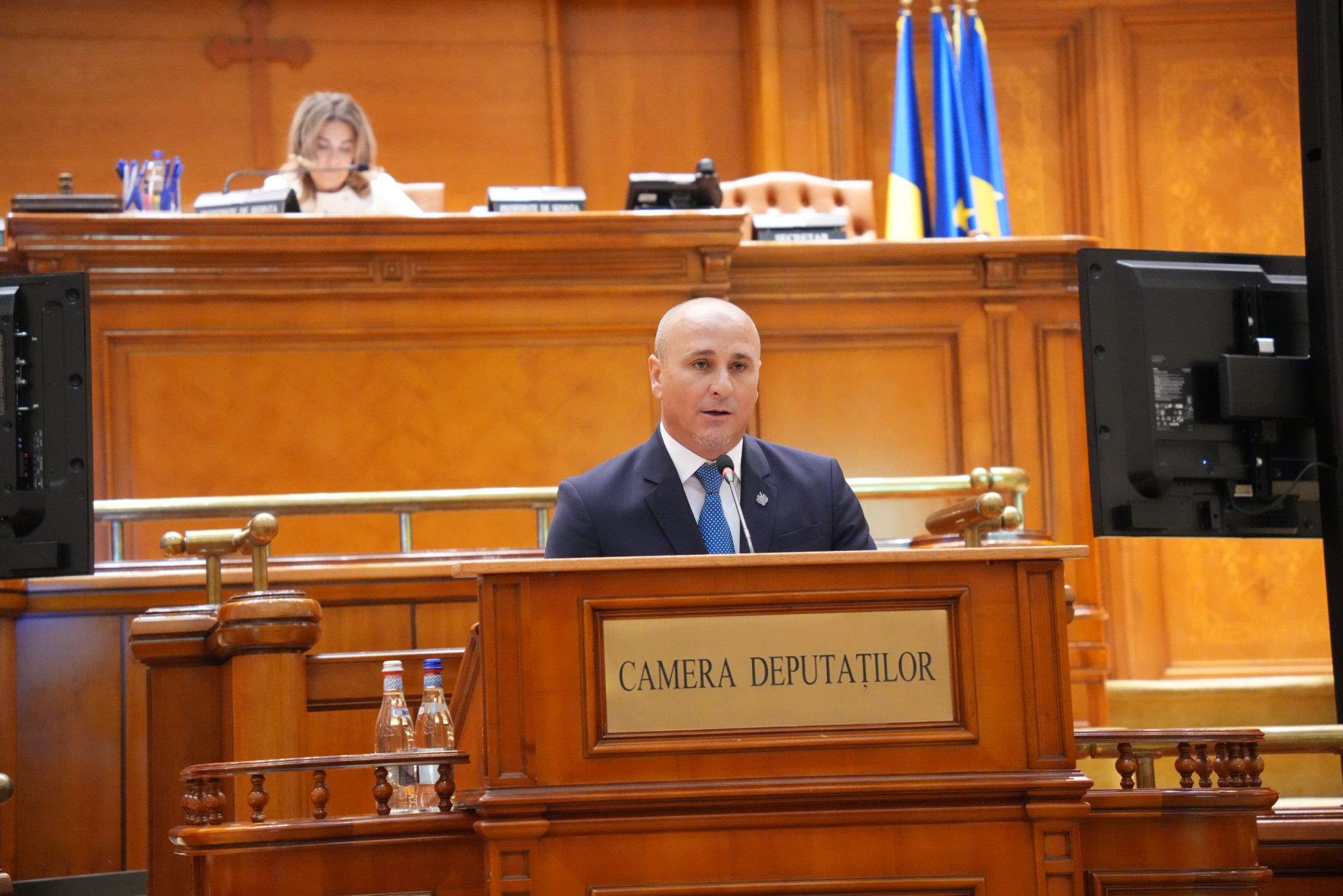Proiectele de infrastructură adâncesc deficitul comercial: deputatul Dumitru Țiplea cere explicații ministrului Transporturilor